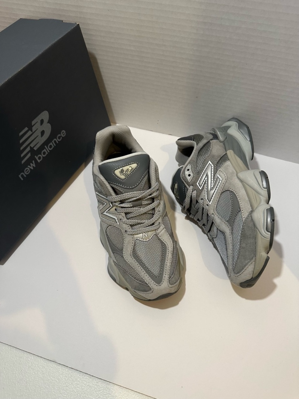 New Balance Grey Mesh & Suede Men's Sneakers